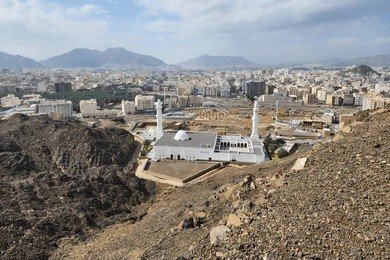 Seven Mosques (Sab’ah Masajid), Madinah Seven Mosques — Sab’ah Masajid, historic Ziyarat site in Madinah