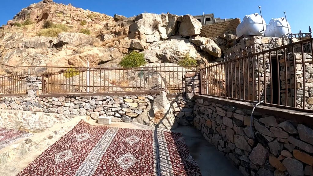 Masjid Al-Kou (The Prophet's Resting Stone)